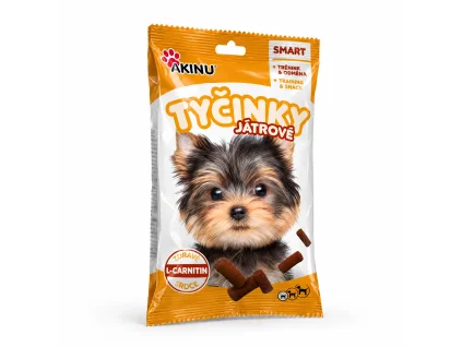 Packshot SKU 205795 (Akinu Játrové tyčinky s L-carnitinem 60 g) — sólo, náklon dle 173009. Maketa v Heliosu chybí; obal z BaseLinker packshotu cbdcae56. 2k 1:1, v1 ze 2.