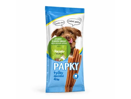 Packshot Akinu PAPKY Tyčky pamlsek pro psy dentální 4 ks (205846) na bílém — natočení sjednocené podle vzoru 174027 (řada Papky).